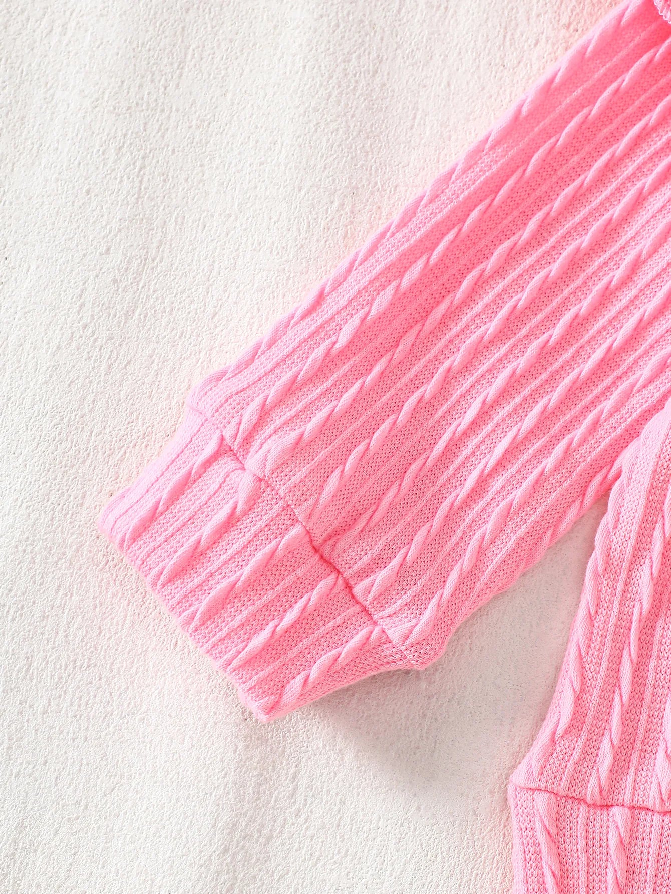 Baby Girl Soft Knit Fabric Set for Spring and Autumn, Pink Crown Cat Embroidery Top with Ruffled Cuffs and Pants, Outdoor Outfit